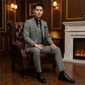 D'affaires Trois Pièces