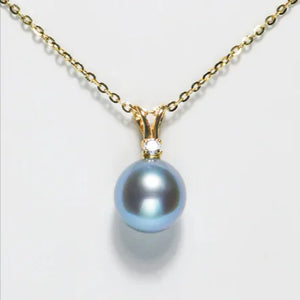 Lustrous Sea Pearl Pendant Necklace